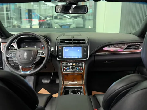 Lincoln Continental