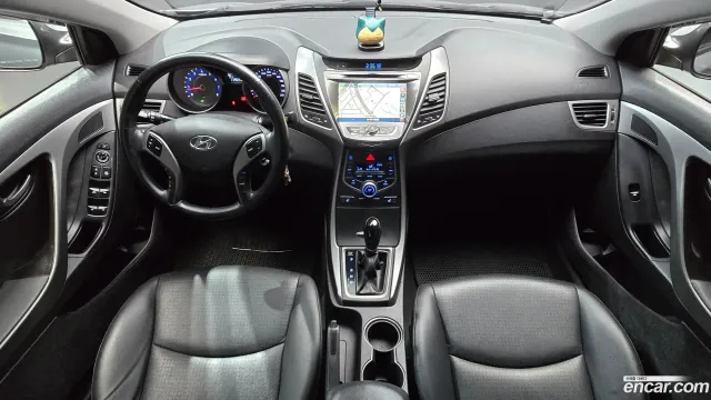 Hyundai Elantra (Avante)