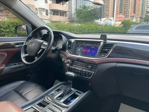Gac GS8