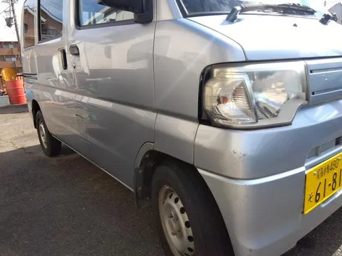 Mitsubishi Minicab Van