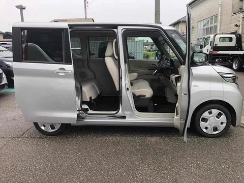 Mitsubishi eK Space