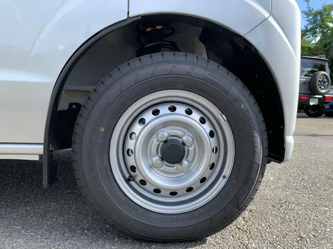 Mitsubishi Minicab Van
