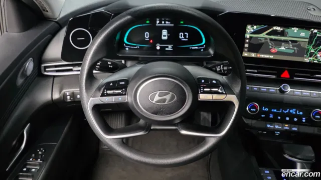 Hyundai Elantra (Avante)