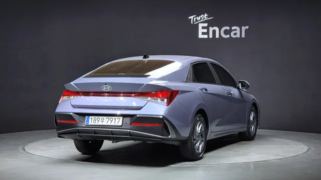 Hyundai Elantra (Avante)