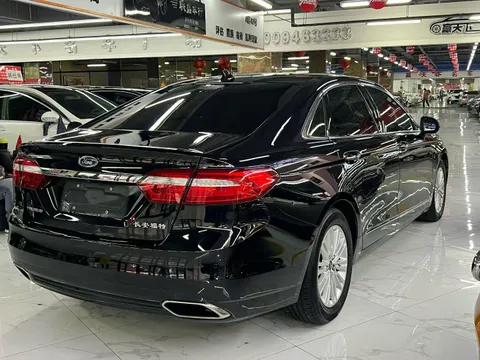 Ford Taurus