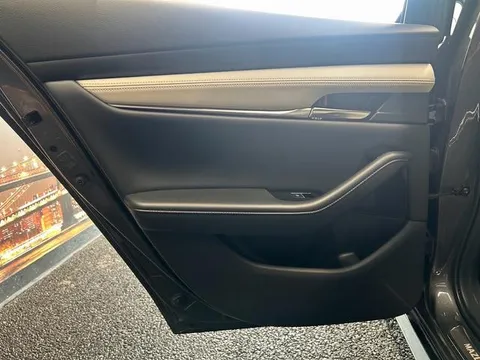 Mazda MAZDA3 Sedan