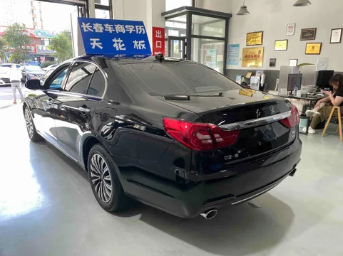 Hongqi H7