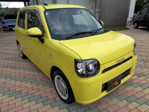 Daihatsu Mira Tocot