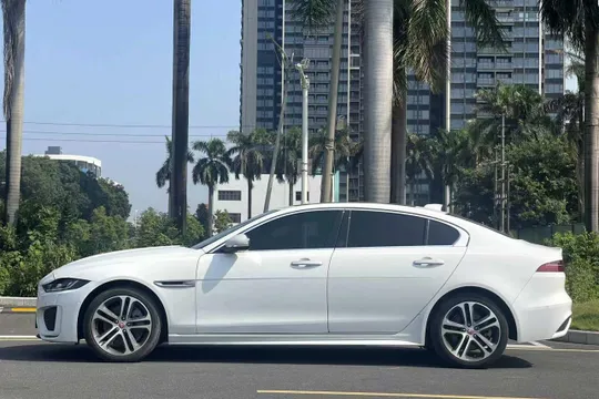 Jaguar XEL