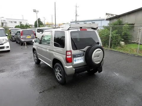 Mitsubishi Pajero Mini