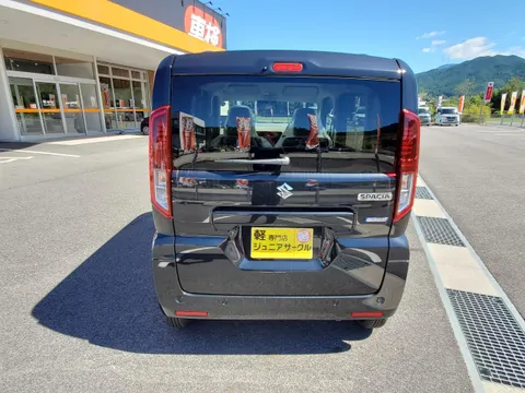 Suzuki Spacia
