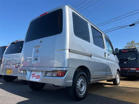 Toyota Pixis Van