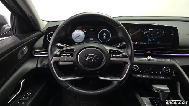 Hyundai Elantra (Avante)