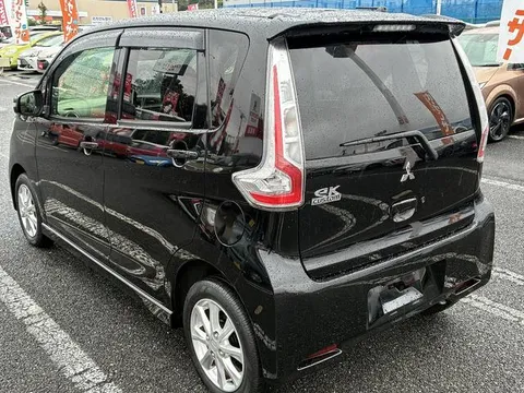 Mitsubishi eK Custom