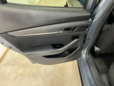 Mazda MAZDA3 Fastback
