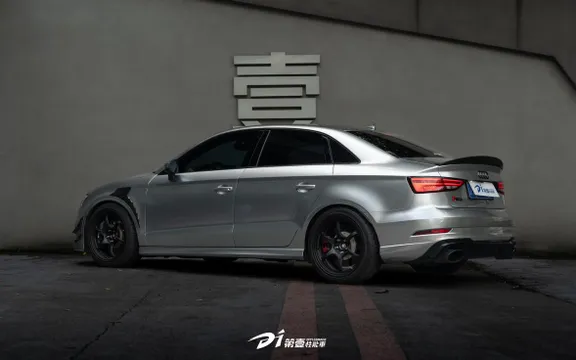 Audi RS
