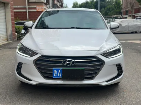 Hyundai Elantra (Avante)