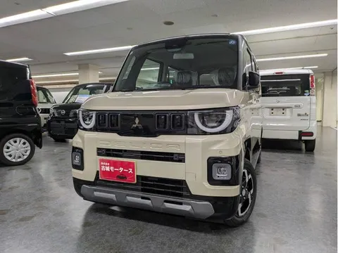 Mitsubishi Delica Mini