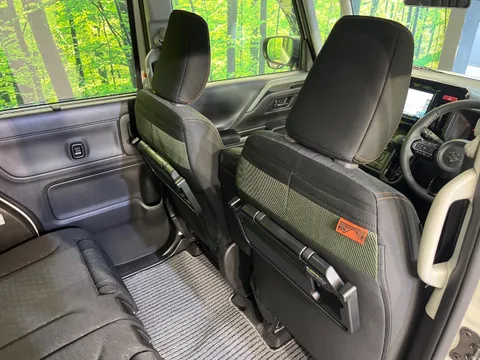 Suzuki Spacia Gear