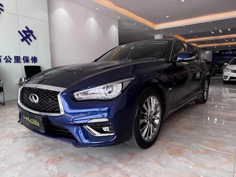 Infiniti Q50L