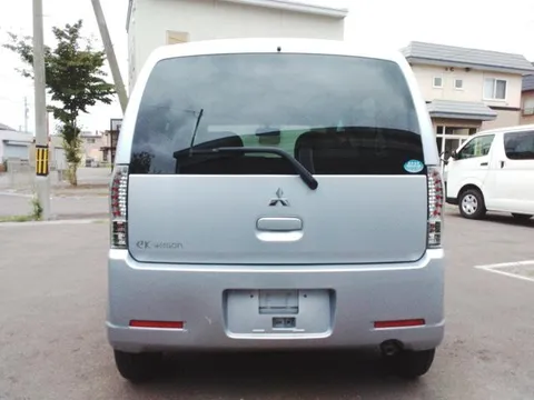 Mitsubishi eK Wagon