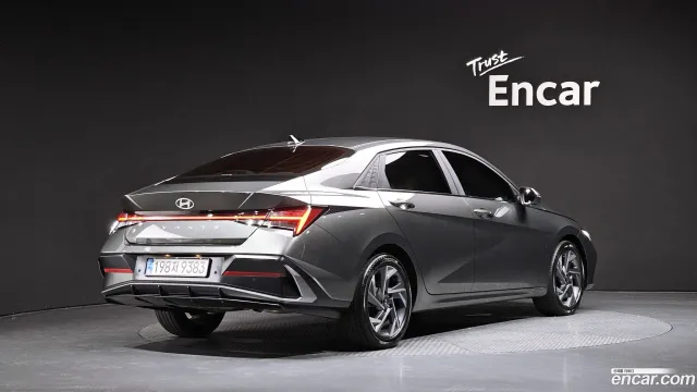 Hyundai Elantra (Avante)