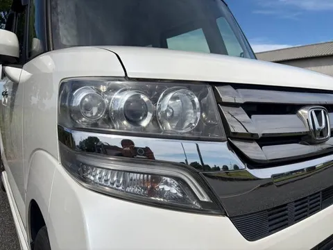 Honda N-BOX Custom