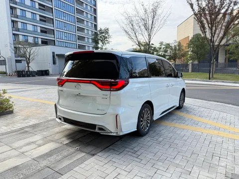 Gac M8