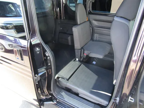 Honda N-VAN Plus Style