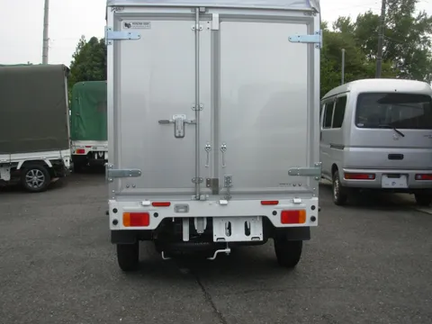 Nissan Clipper Truck