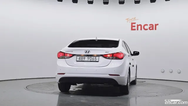 Hyundai Elantra (Avante)