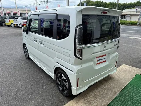 Suzuki Spacia Custom