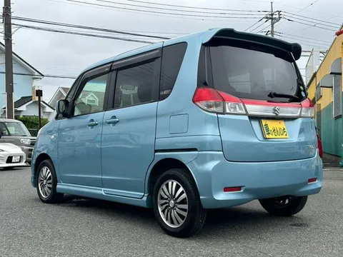 Suzuki Solio