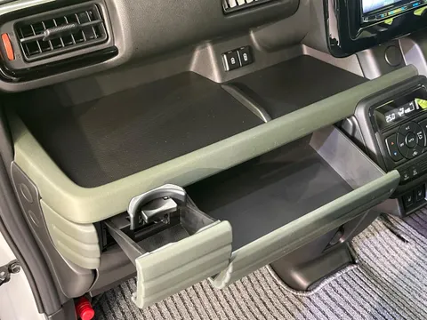 Suzuki Spacia Gear