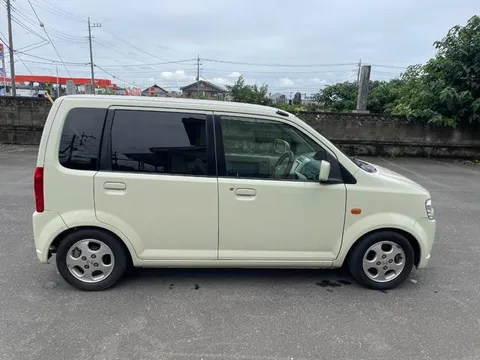 Nissan Otti