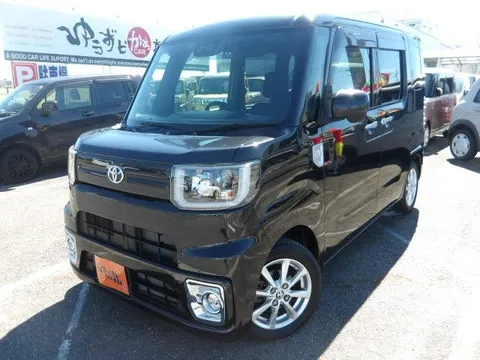 Toyota Pixis Mega