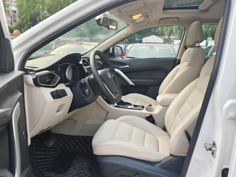 MG GS