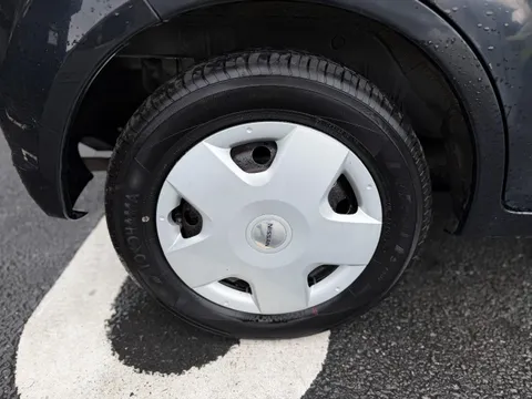 Nissan Otti