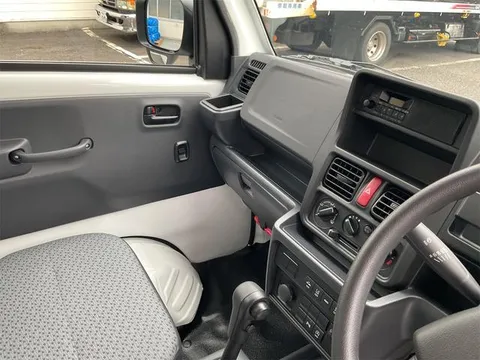 Nissan Clipper Truck