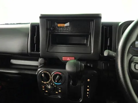 Nissan Clipper Van