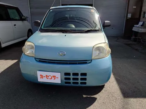 Daihatsu Esse