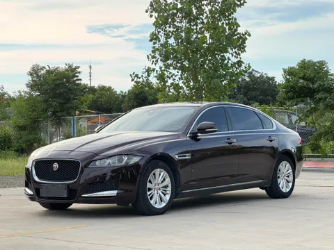 Jaguar XFL
