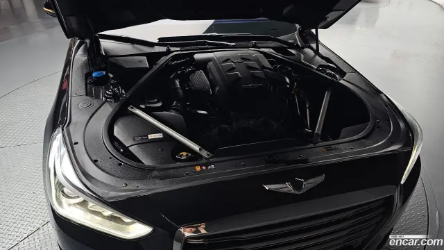 Genesis G90 (EQ900)