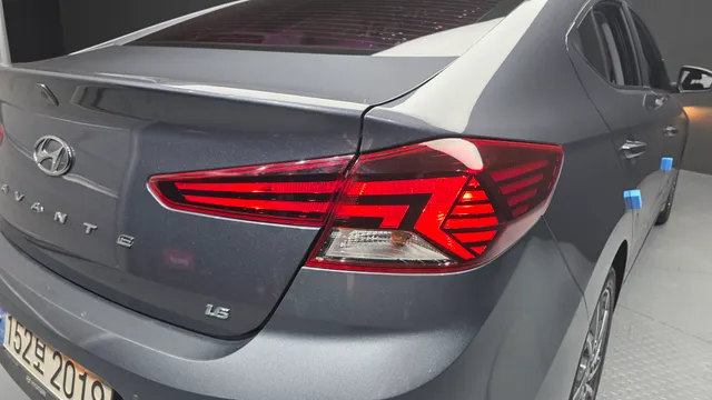 Hyundai Elantra (Avante)