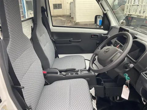 Nissan Clipper Truck