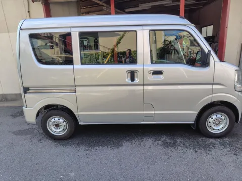 Nissan Clipper