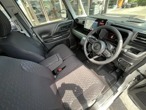 Suzuki Spacia Gear