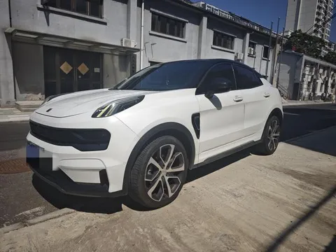 Lynk & Co Lynk & Co 05