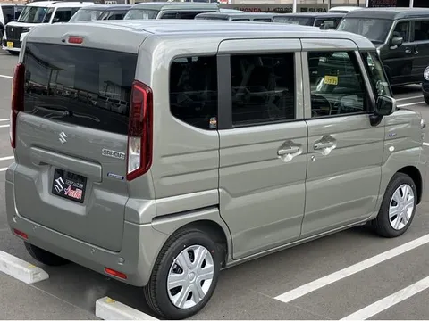 Suzuki Spacia