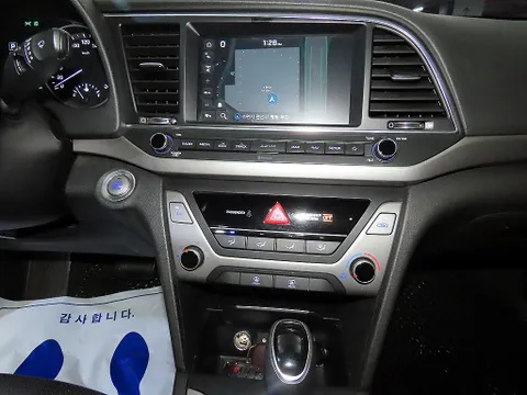 Hyundai Elantra (Avante)